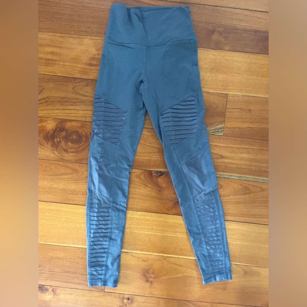 ALO Yoga // High-Waist Moto Leggings. Not new